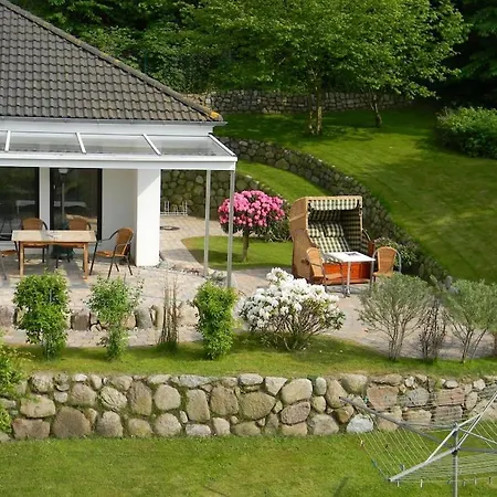 In Mit Schwimmbecken Goehren (Ruegen)