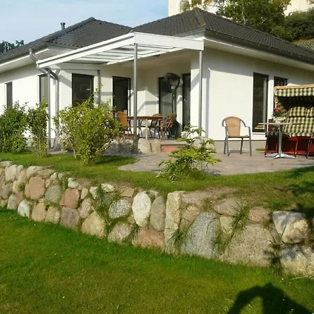 In Mit Schwimmbecken *