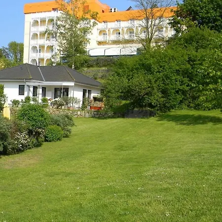 Semesterbostad In Mit Schwimmbecken *